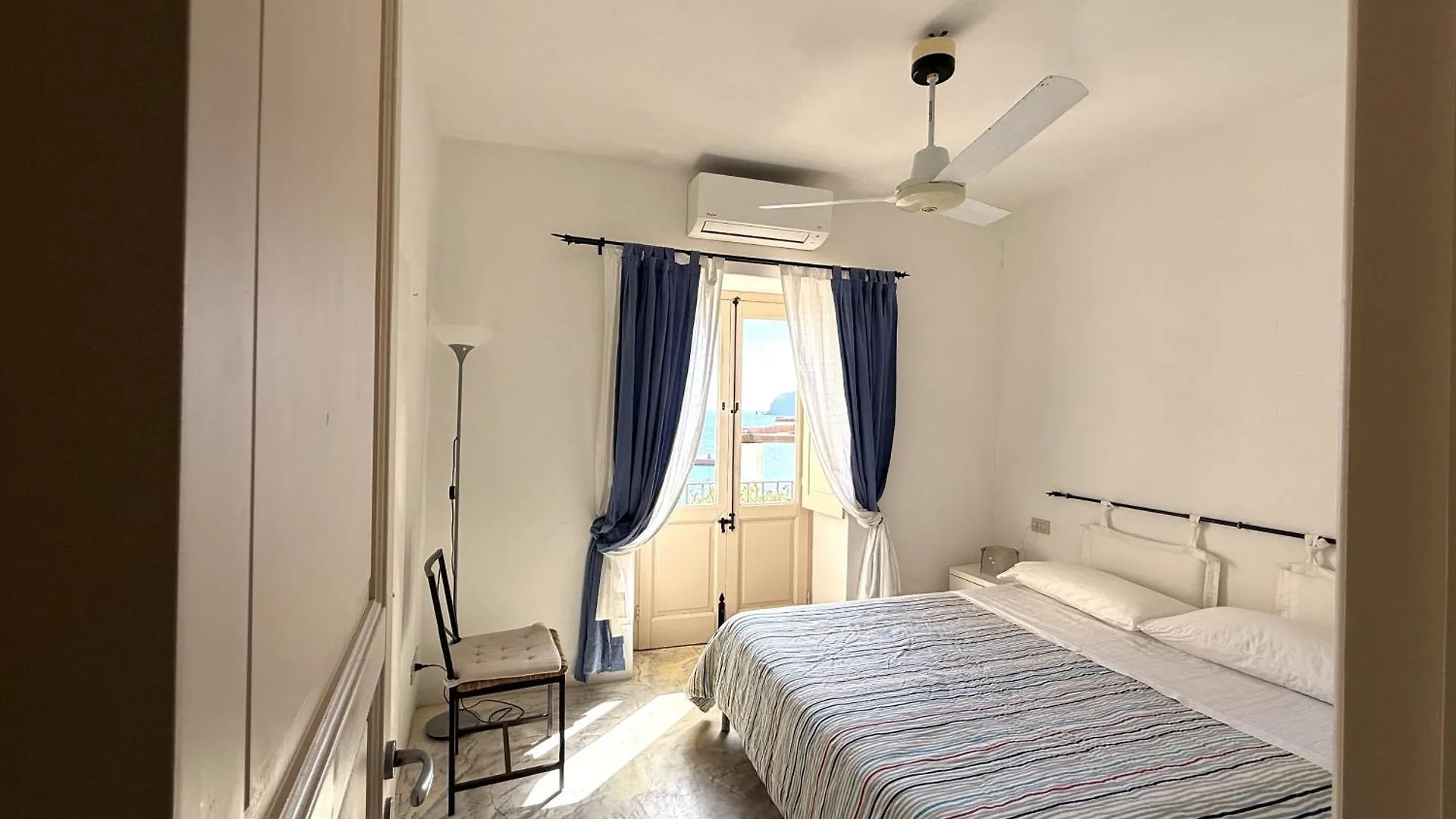 アパート Casa Uva, Sul Porto Di Malfaアパートメント